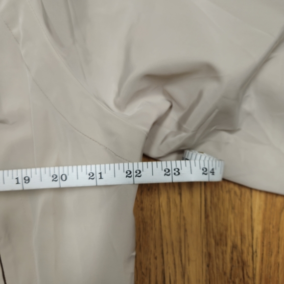 Halston Sample Jacket NWOT - Picture 4 of 6